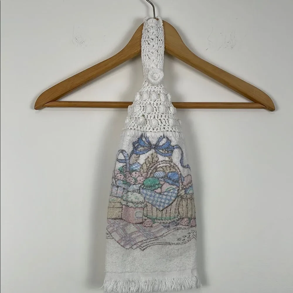 Vintage Tea Towel Crocheted Hanger Button Strawberry Basket White